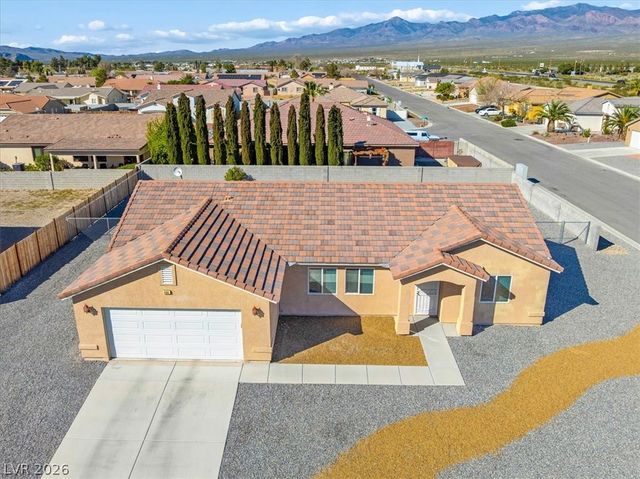 690 Lampshire Lane, Pahrump, NV 89060