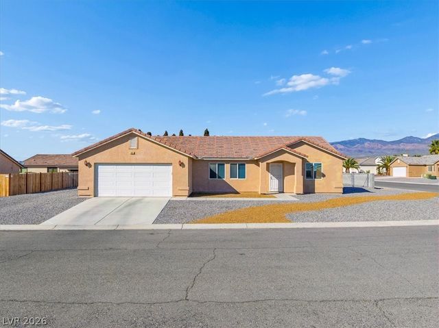 690 Lampshire Lane, Pahrump, NV 89060