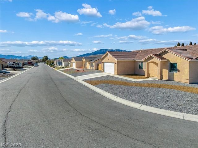 690 Lampshire Lane, Pahrump, NV 89060