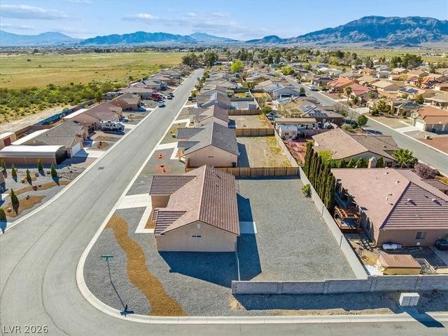 690 Lampshire Lane, Pahrump, NV 89060