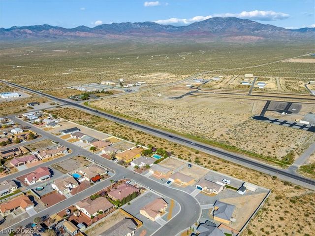 690 Lampshire Lane, Pahrump, NV 89060