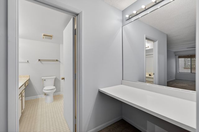 1020 N Harlem Avenue 1E, River Forest, IL 60305