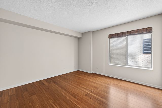 1020 N Harlem Avenue 1E, River Forest, IL 60305