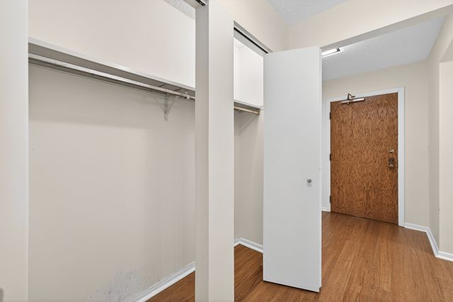 1020 N Harlem Avenue 1E, River Forest, IL 60305