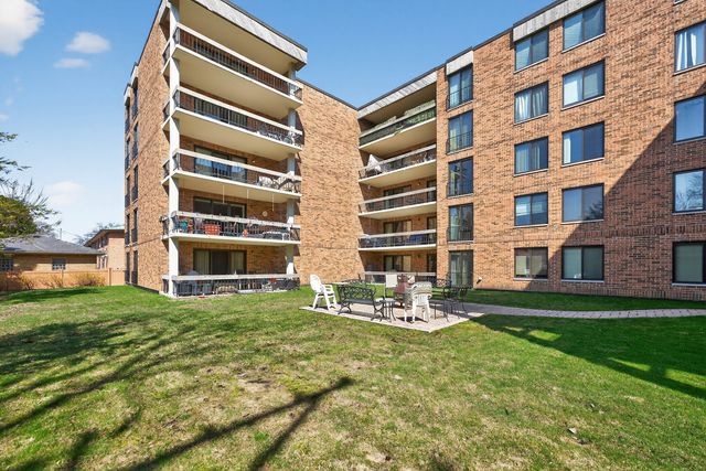 1020 N Harlem Avenue 1E, River Forest, IL 60305