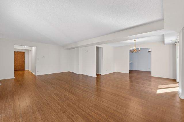 1020 N Harlem Avenue 1E, River Forest, IL 60305