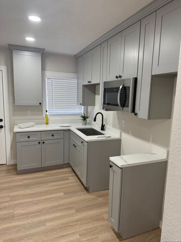 423 Wake Forrest, San Antonio, TX 78228