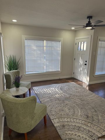 423 Wake Forrest, San Antonio, TX 78228