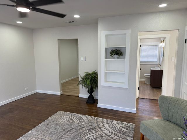 423 Wake Forrest, San Antonio, TX 78228