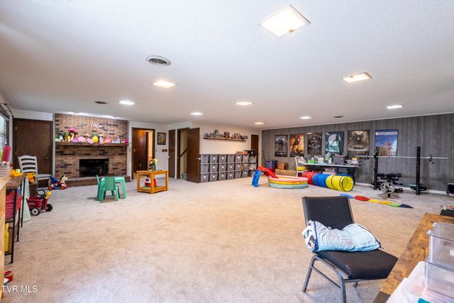 274 Hickam Orchard Road, Kingsport, TN 37660