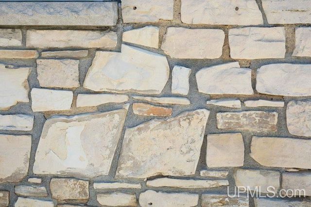 15677 17th Road, Garden, MI 49835