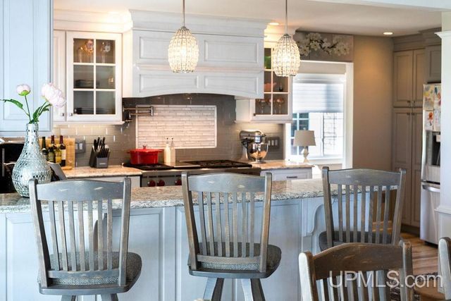 15677 17th Road, Garden, MI 49835