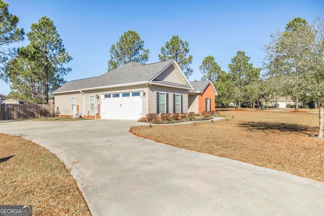 600 Live Oak Way, Dublin, GA 31021