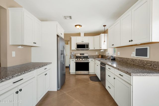 6409 E Barnan Street, Tucson, AZ 85710