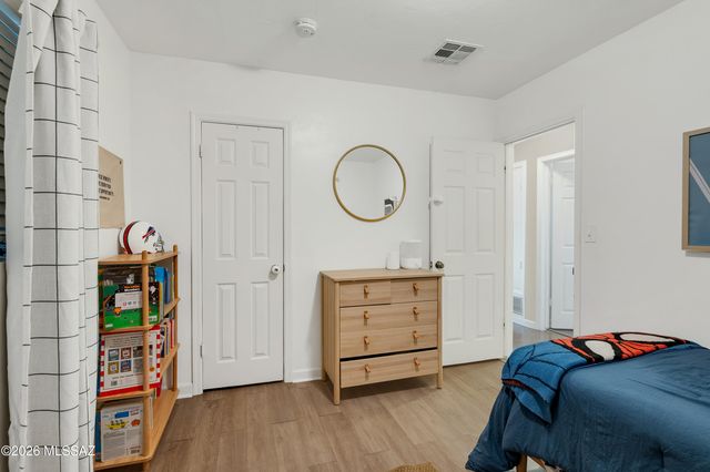 6409 E Barnan Street, Tucson, AZ 85710