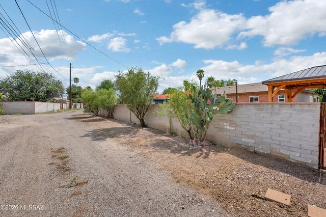 6409 E Barnan Street, Tucson, AZ 85710