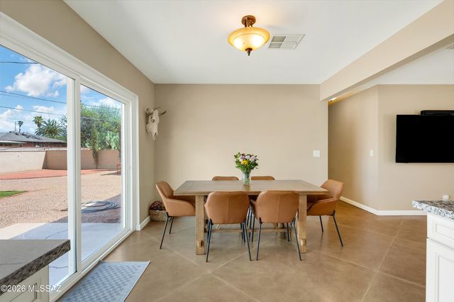6409 E Barnan Street, Tucson, AZ 85710