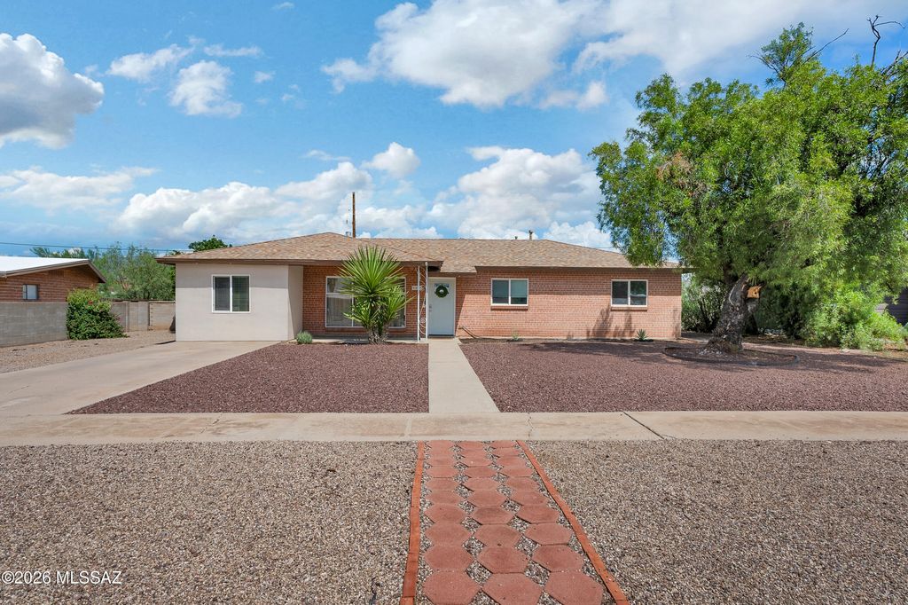 6409 E Barnan Street, Tucson, AZ 85710