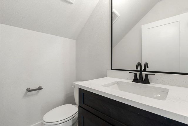 711 N Paleface Ranch RD 9, Spicewood, TX 78669