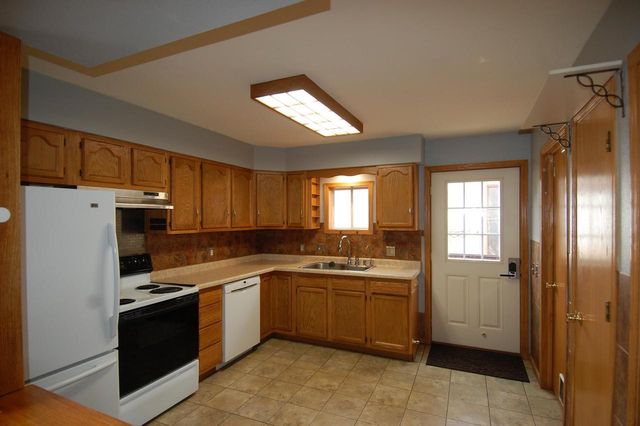 22140 Main Street, Hillsboro, WI 54634