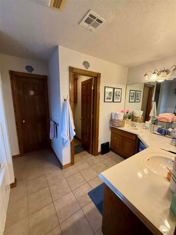 3112 NE Plymouth Rock Ave, Lawton, OK 73507