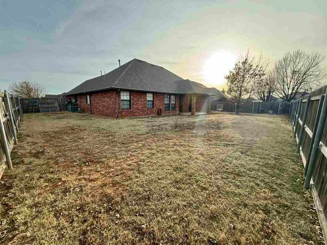 3112 NE Plymouth Rock Ave, Lawton, OK 73507