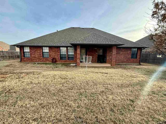 3112 NE Plymouth Rock Ave, Lawton, OK 73507