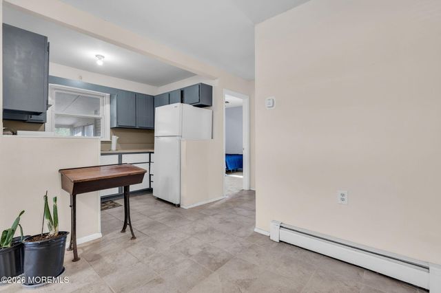 25 Gardenia Way, Toms River, NJ 08755