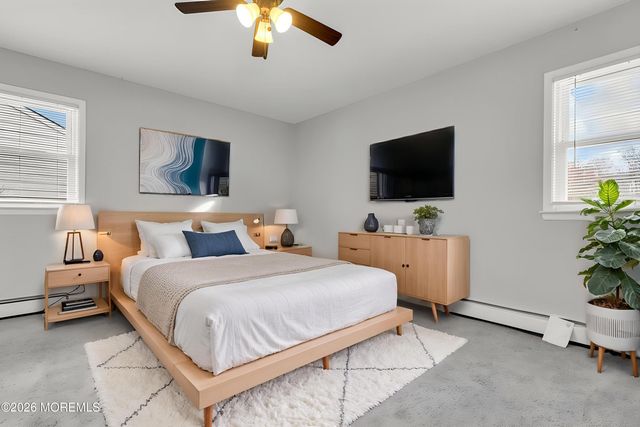 25 Gardenia Way, Toms River, NJ 08755