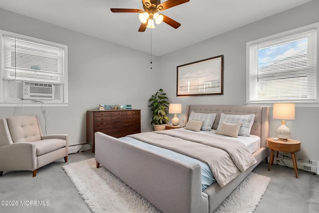 25 Gardenia Way, Toms River, NJ 08755