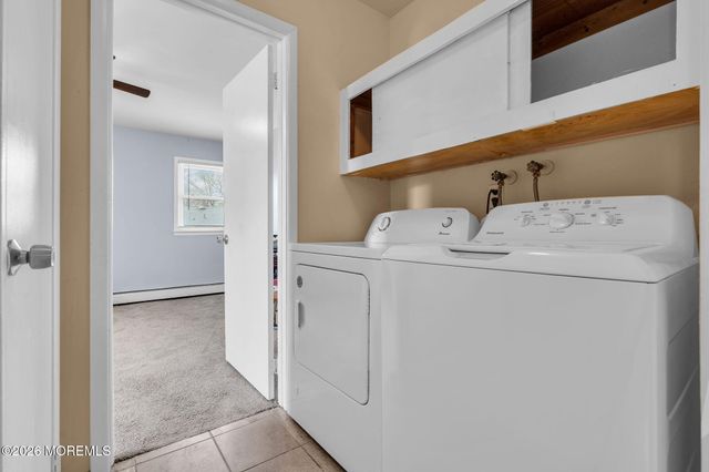 25 Gardenia Way, Toms River, NJ 08755