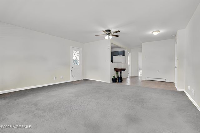 25 Gardenia Way, Toms River, NJ 08755