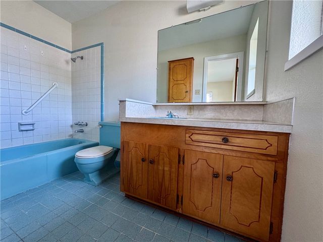 3909 Panama, Corpus Christi, TX 78415