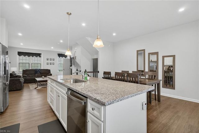 4235 Meander WAY, Chesapeake, VA 23321