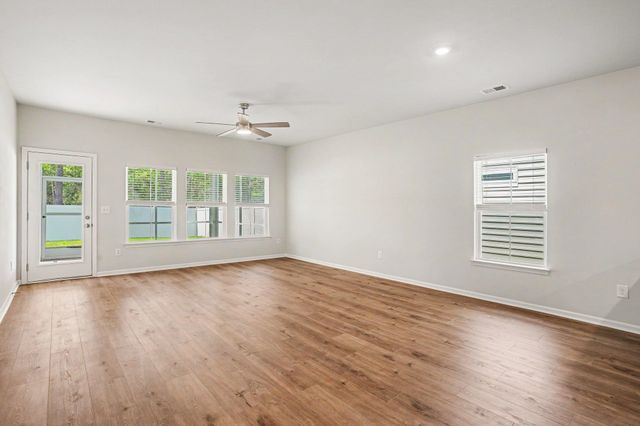 275 Augusta Green Way, Myrtle Beach, SC 29579