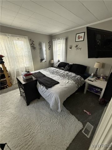 27 Lombardy Street, Lancaster, NY 14086