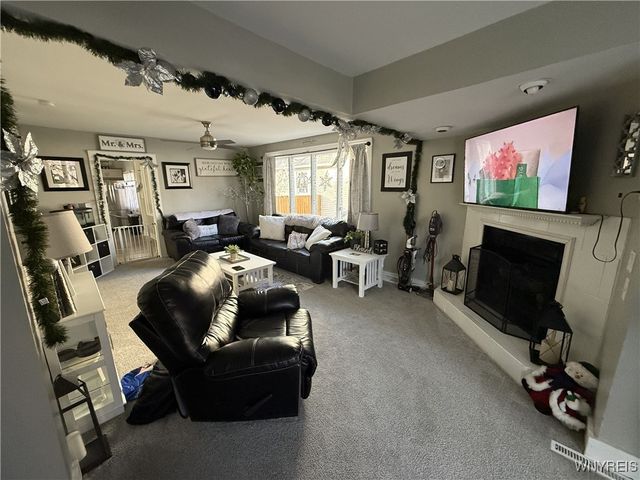 27 Lombardy Street, Lancaster, NY 14086