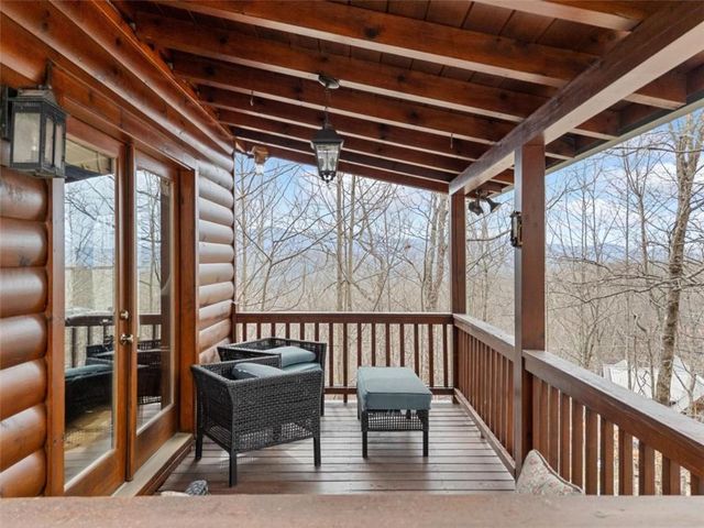 541 Little Bushy Head Road, Cherry Log, GA 30522