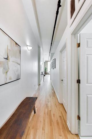 1907 N MILWAUKEE Avenue 306, Chicago, IL 60647