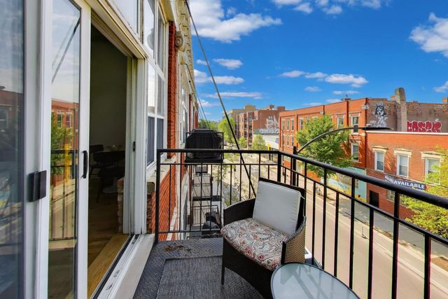 1907 N MILWAUKEE Avenue 306, Chicago, IL 60647