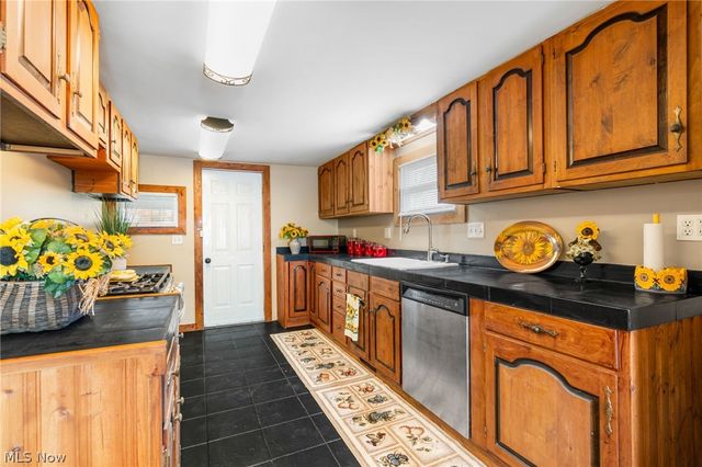 368 Jarvis Road, Akron, OH 44319