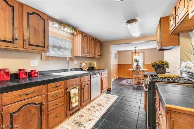 368 Jarvis Road, Akron, OH 44319