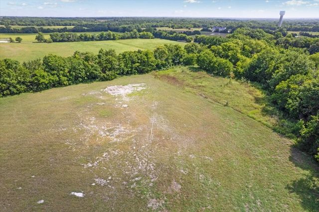 5367 FM-121, Van Alstyne, TX 75495