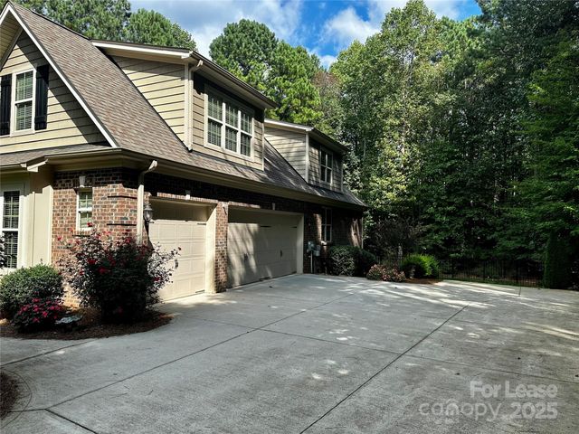 4642 Gold Finch Drive, Denver, NC 28037