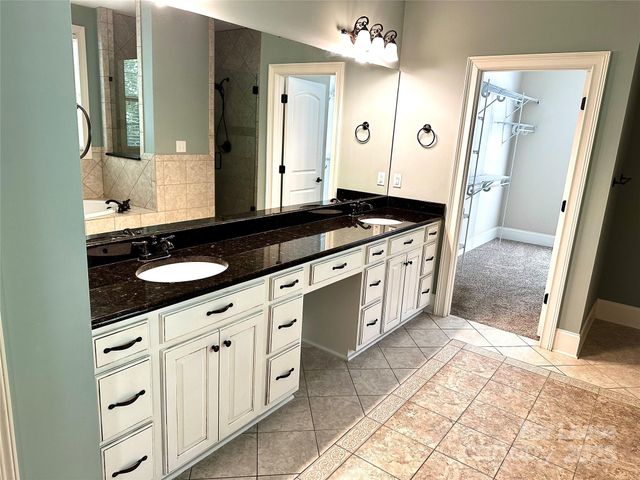 4642 Gold Finch Drive, Denver, NC 28037