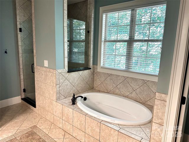 4642 Gold Finch Drive, Denver, NC 28037