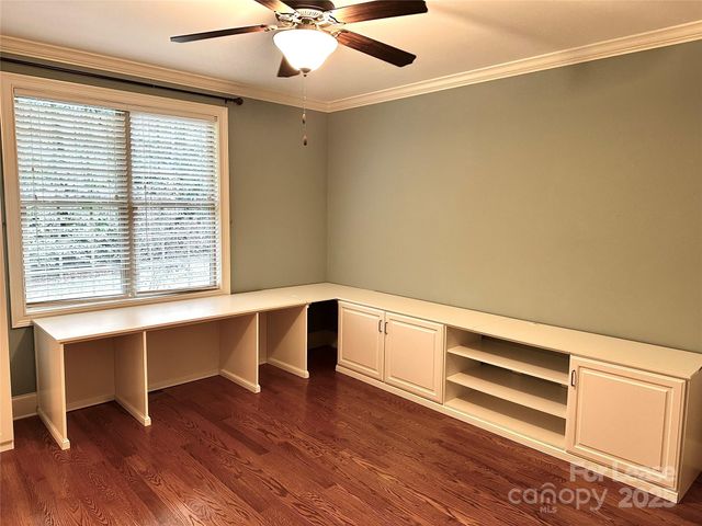 4642 Gold Finch Drive, Denver, NC 28037