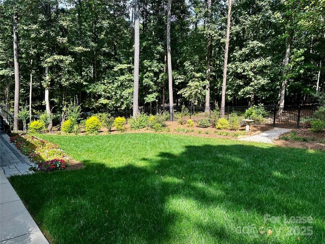 4642 Gold Finch Drive, Denver, NC 28037