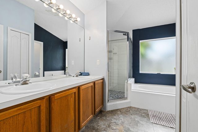 864 NW Waterlily Place, Jensen Beach, FL 34957