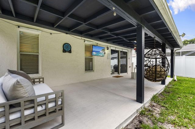 864 NW Waterlily Place, Jensen Beach, FL 34957